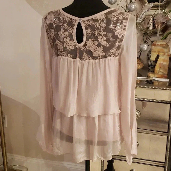 𝅺MADE in Italy silk blouse size S-M NWOT - Picture 5 of 7